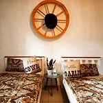 Neu - Wild Western - 110 Qm Umgeben Von Pferden Am Fluss Appartement *