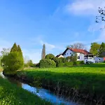 Appartement Neu - Wild Western - 110 Qm Umgeben Von Pferden Am Fluss *