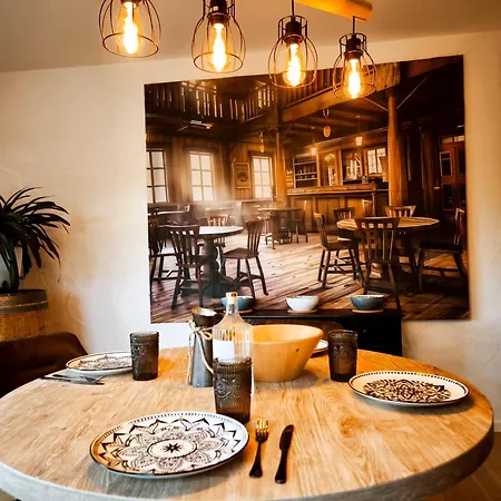 Neu - Wild Western - 110 Qm Umgeben Von Pferden Am Fluss